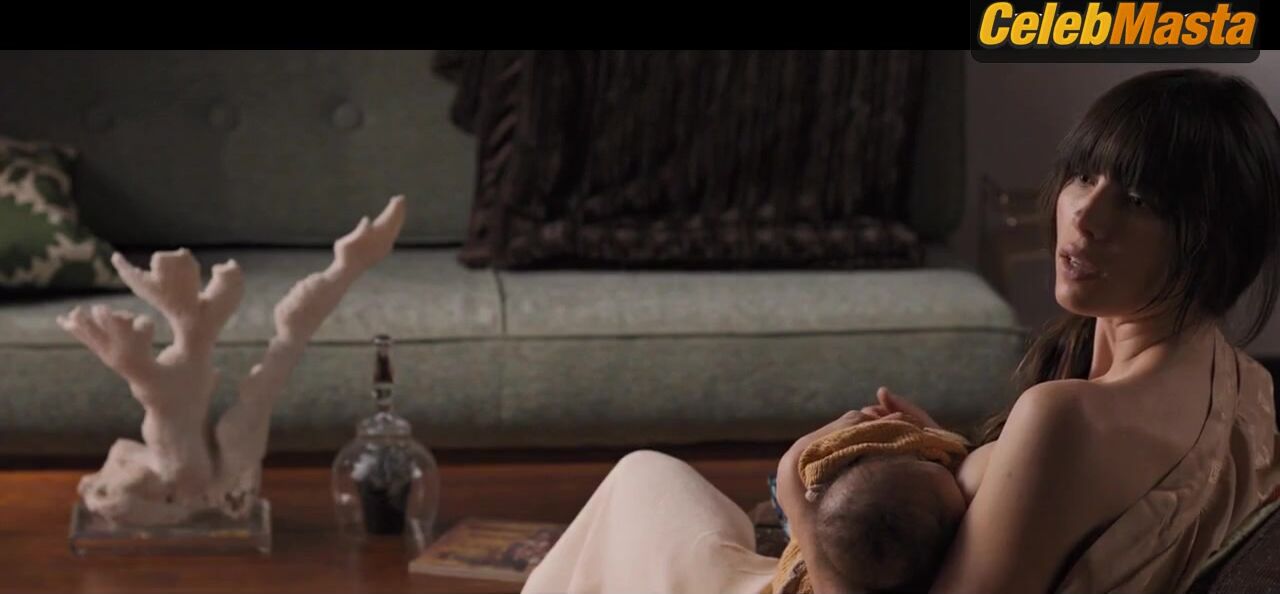 Jessica Biel Sexy Scene From The Truth About Emanuel - Photo 1 of 5 photo 4