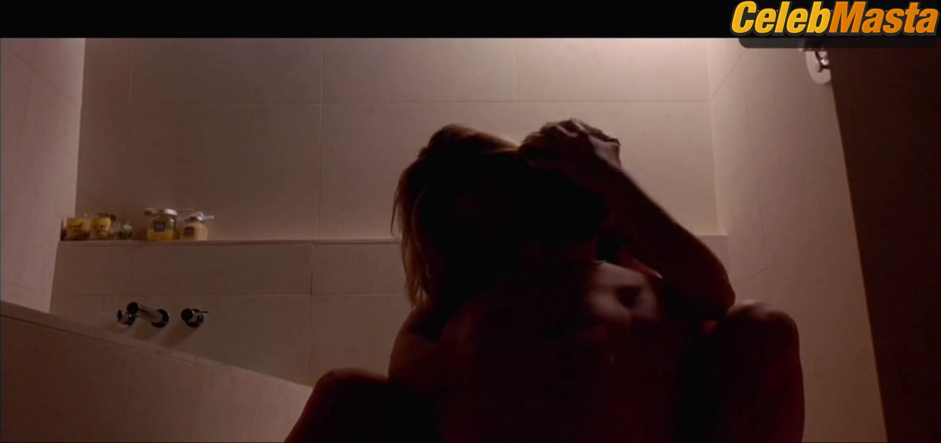 Jessica Biel ’s Sexy Scene From London - Photo 1 of 5 photo 2