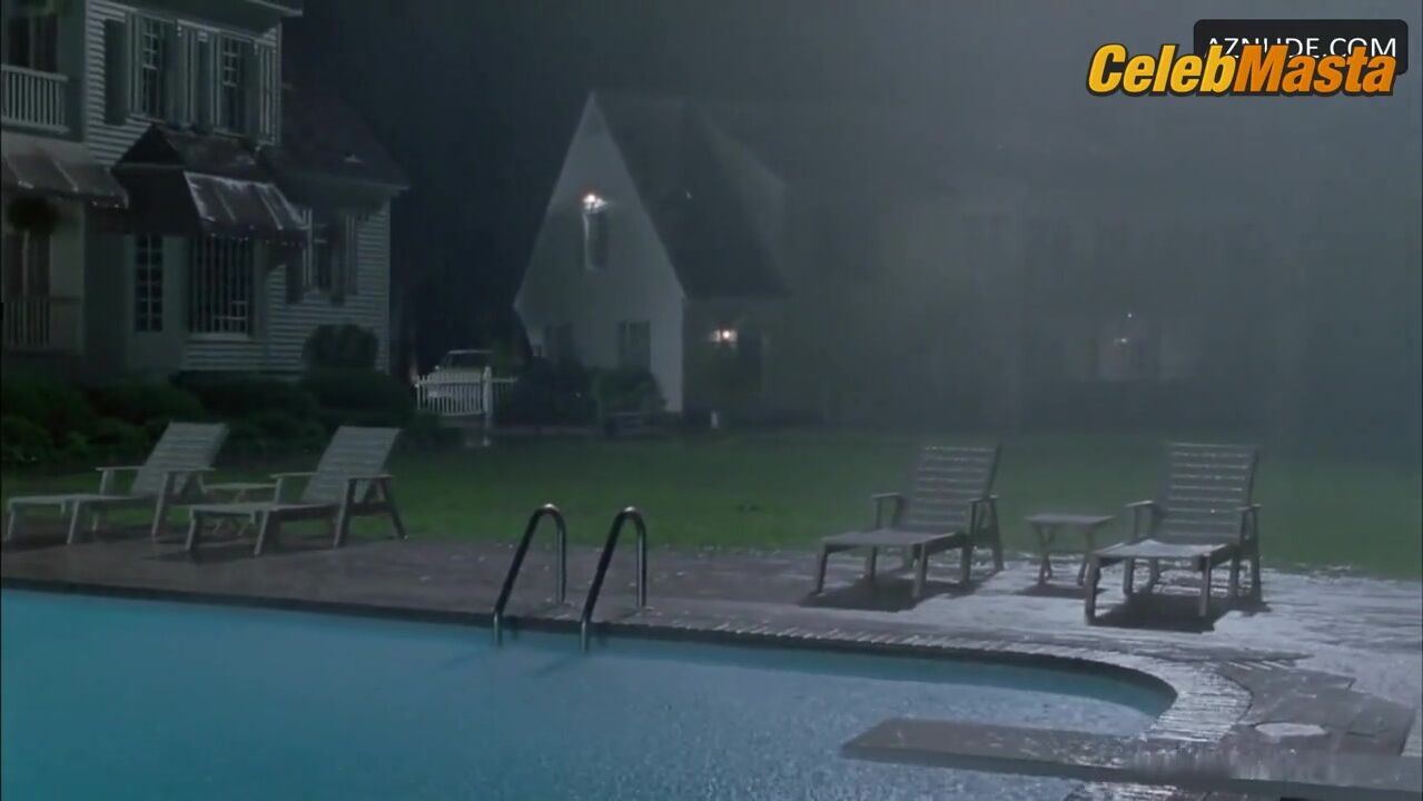 Jessica Biel Swimsuit Scene From Summer Catch - Photo 1 of 5 photo 4