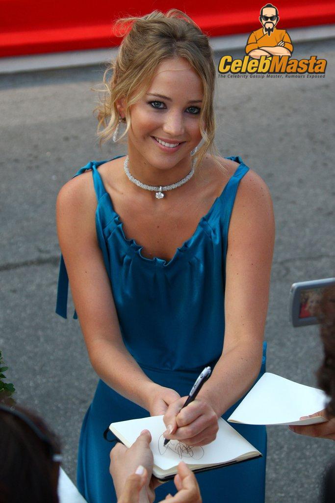 Jennifer Lawrence Jennifer Lawrence Bare Photoshoot Gallery - Photo 19 of 19