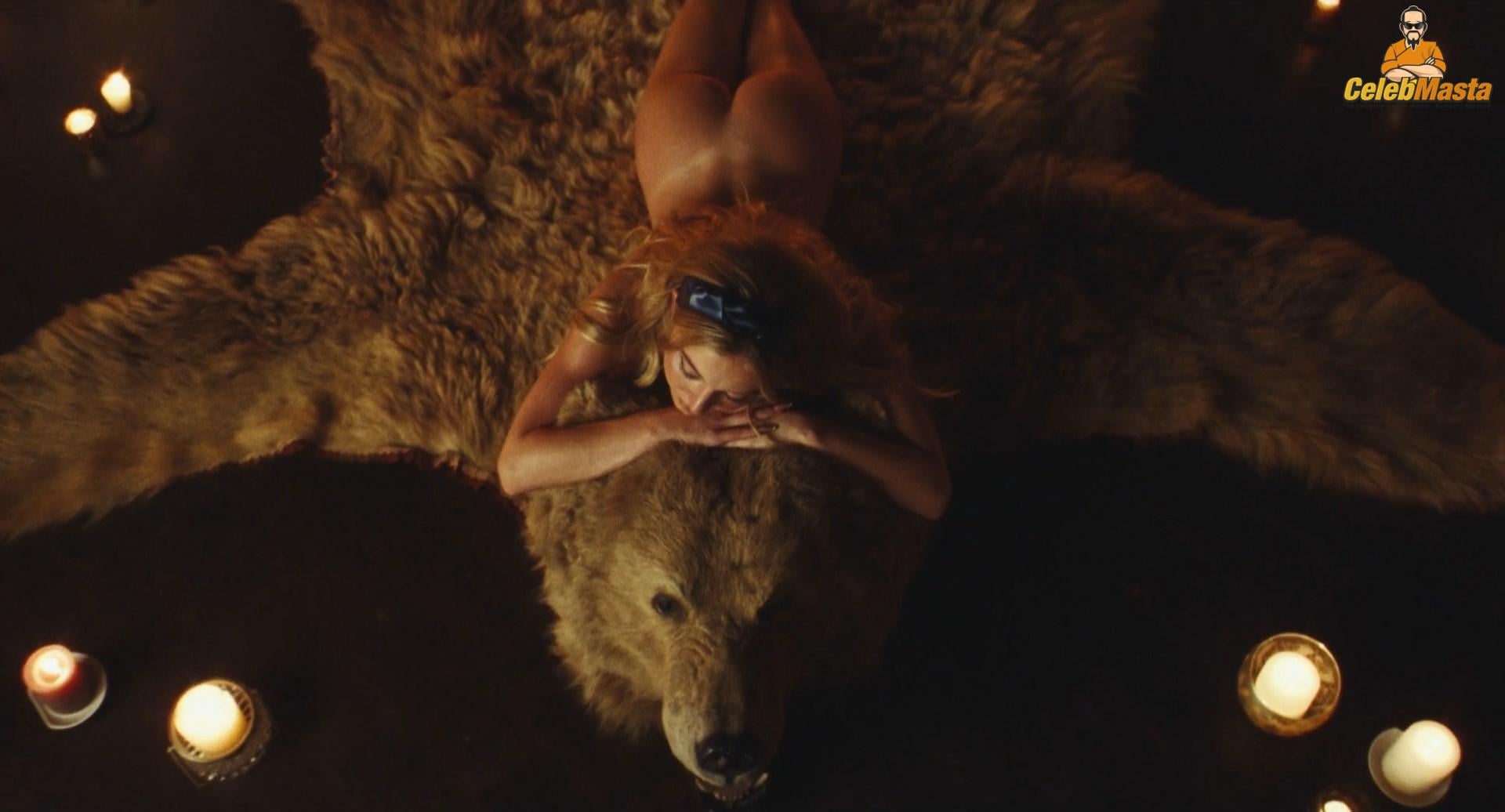Sydney Sweeney Sydney Sweeney Nude Scene Photos Gallery - Photo 5 of 24
