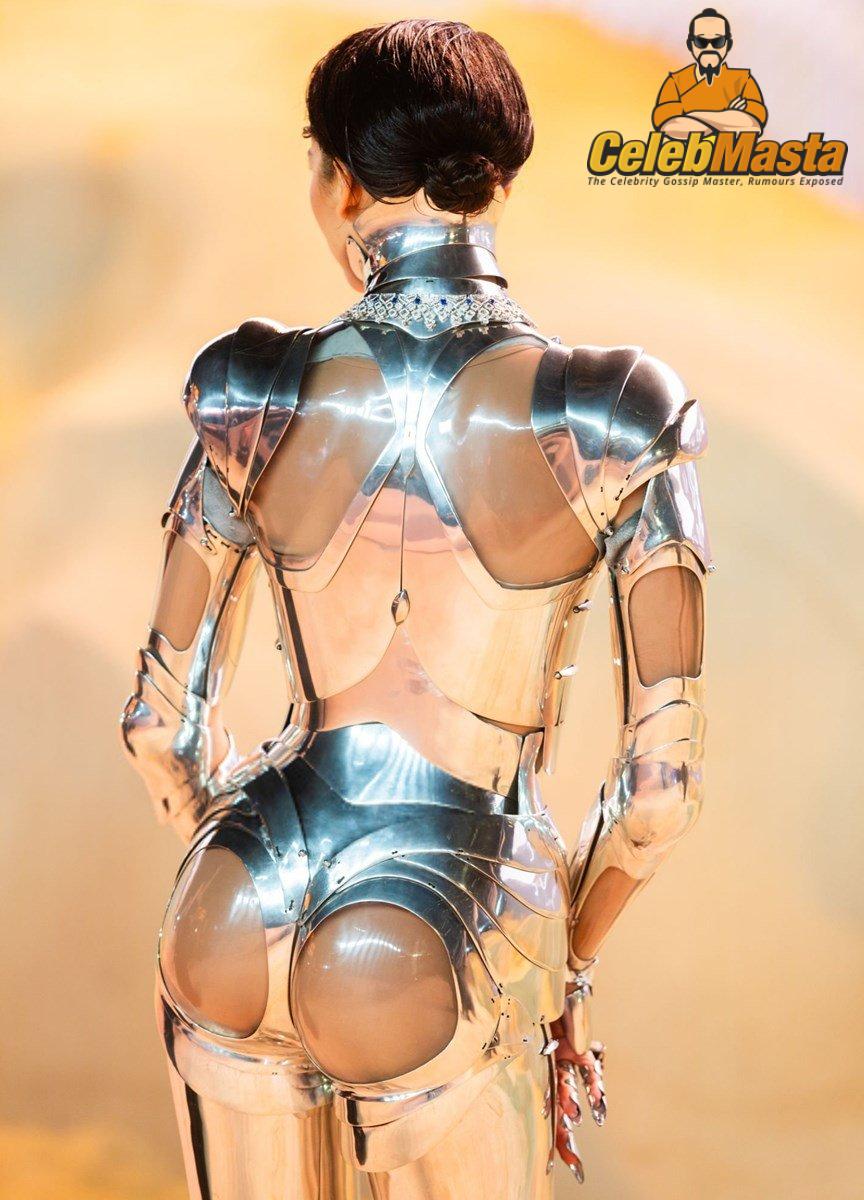Zendaya Nude Photo Gallery: Zendaya - Photo 10 of 22