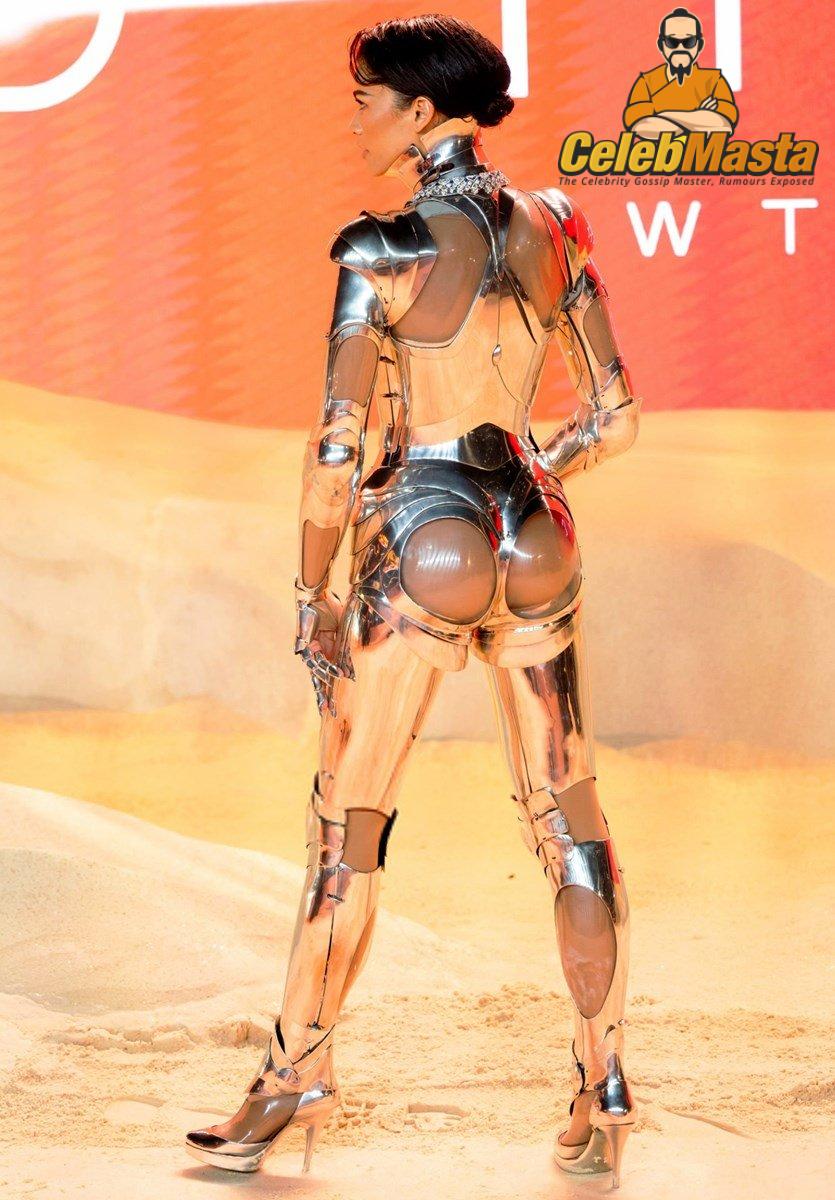 Zendaya Nude Photo Gallery: Zendaya - Photo 12 of 22