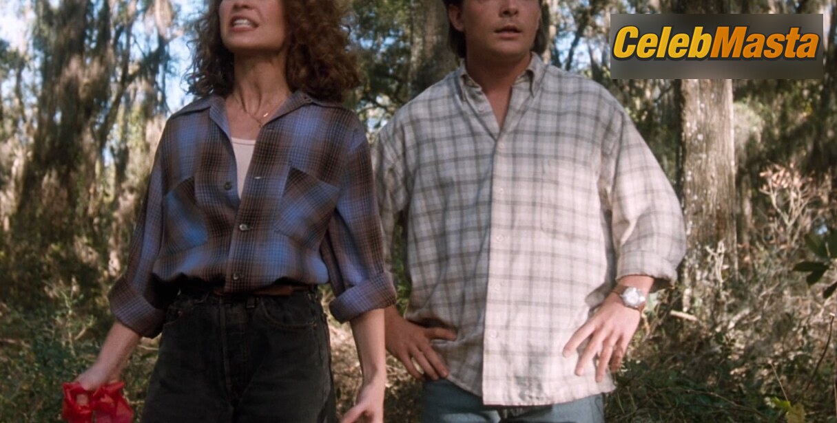 Julie Warner Scene Photos Gallery from Doc Hollywood photo 2