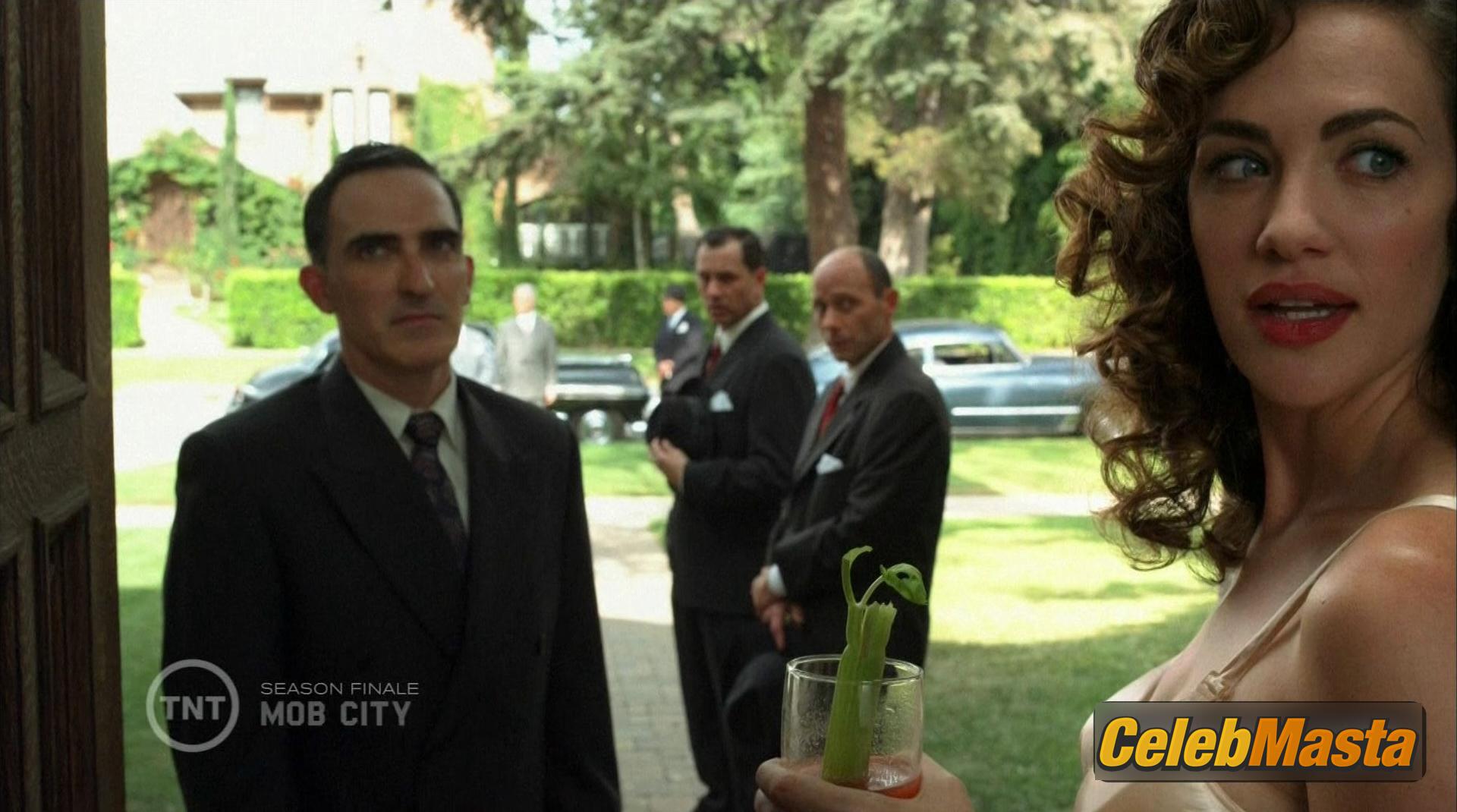 Kate Siegel Photo Gallery from Mob City photo 2