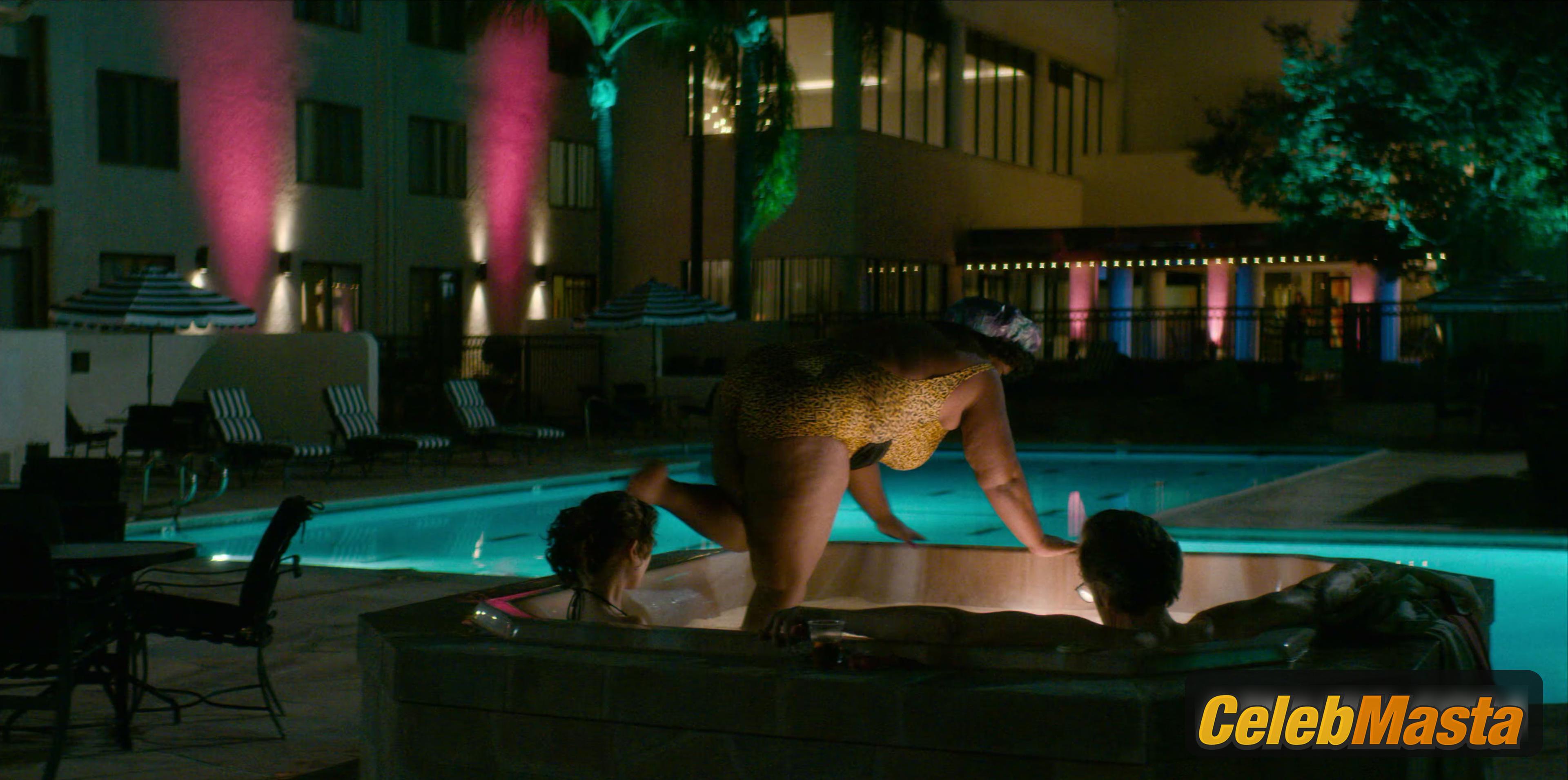 Photo Gallery: Kia Stevens in Glow photo 4