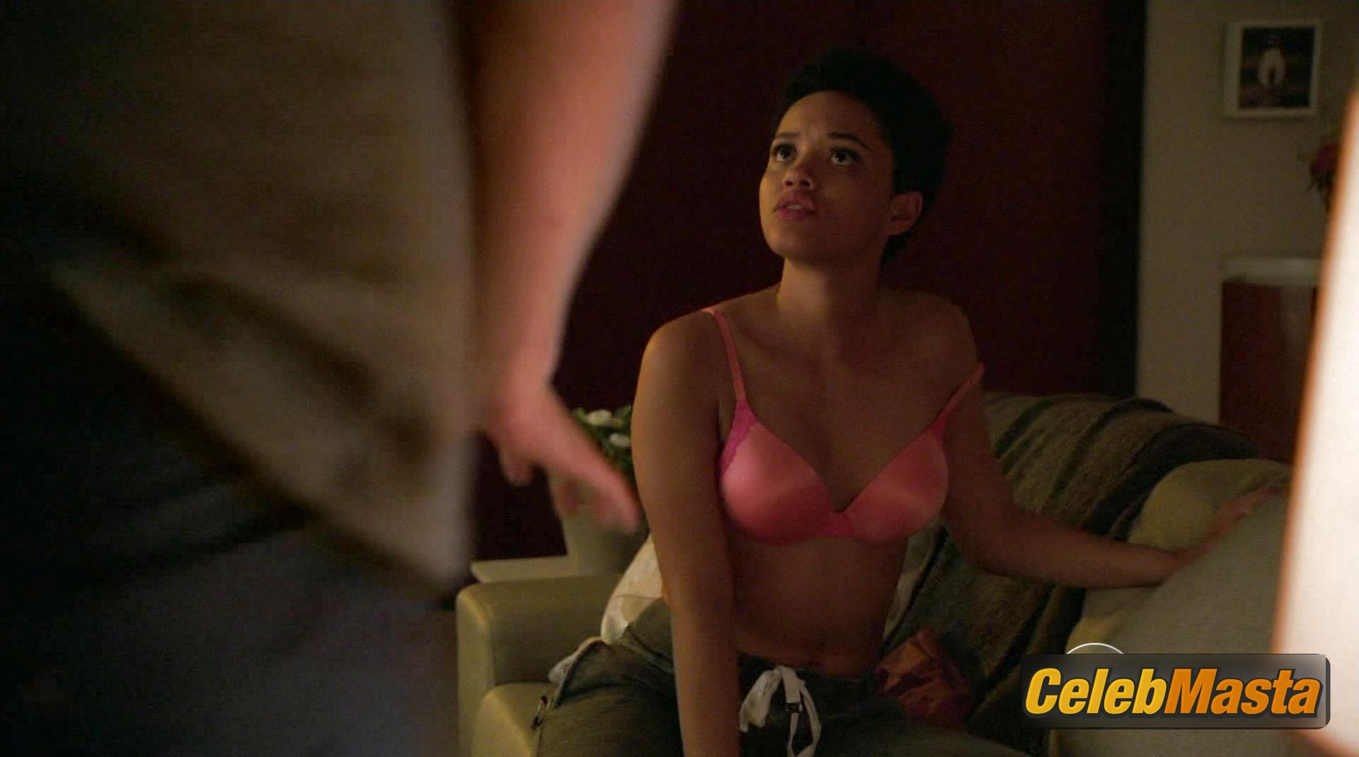 Kiersey Clemons Photo Collection from Extant photo 1