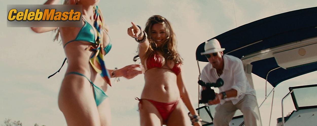 Kelly Brook Scene Photos Gallery from Piranha 3d photo 1