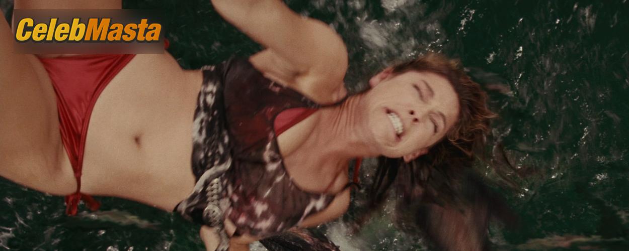 Kelly Brook Scene Photos Gallery from Piranha 3d photo 2