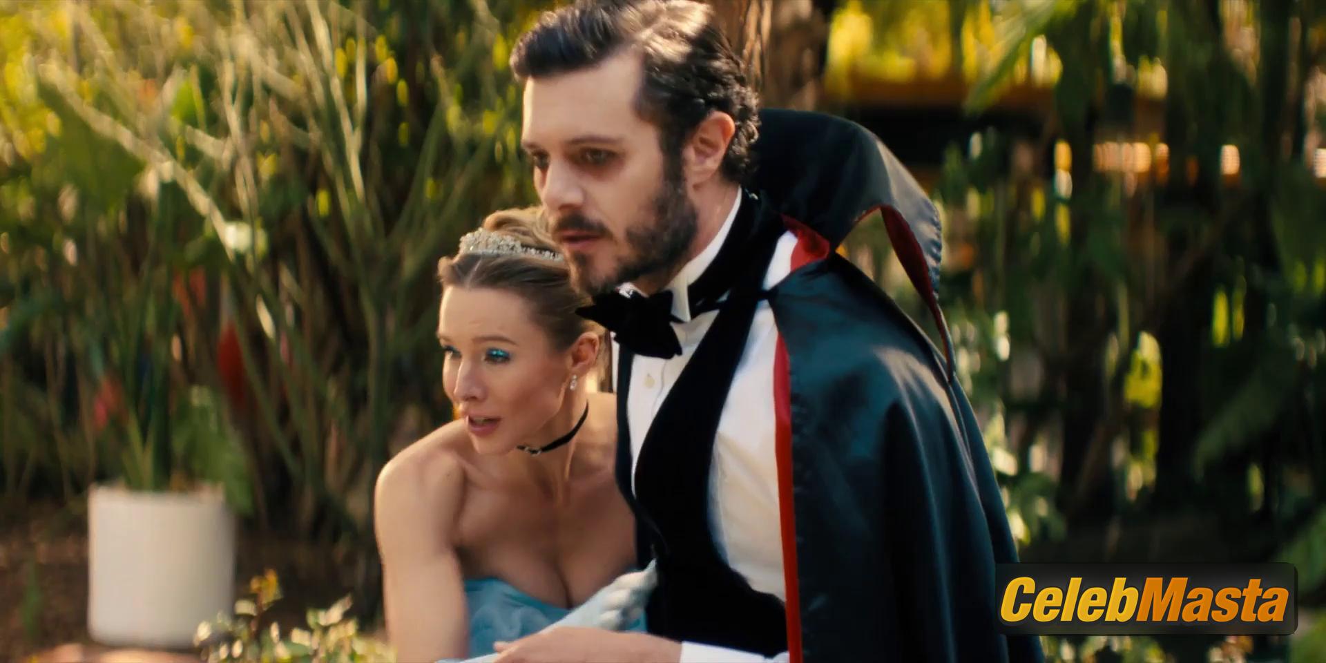Kristen Bell Photo Gallery from Nobody Wants This photo 3