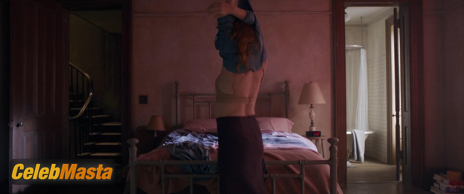 Amy Adams Photo Set from The Woman In The Window photo 4