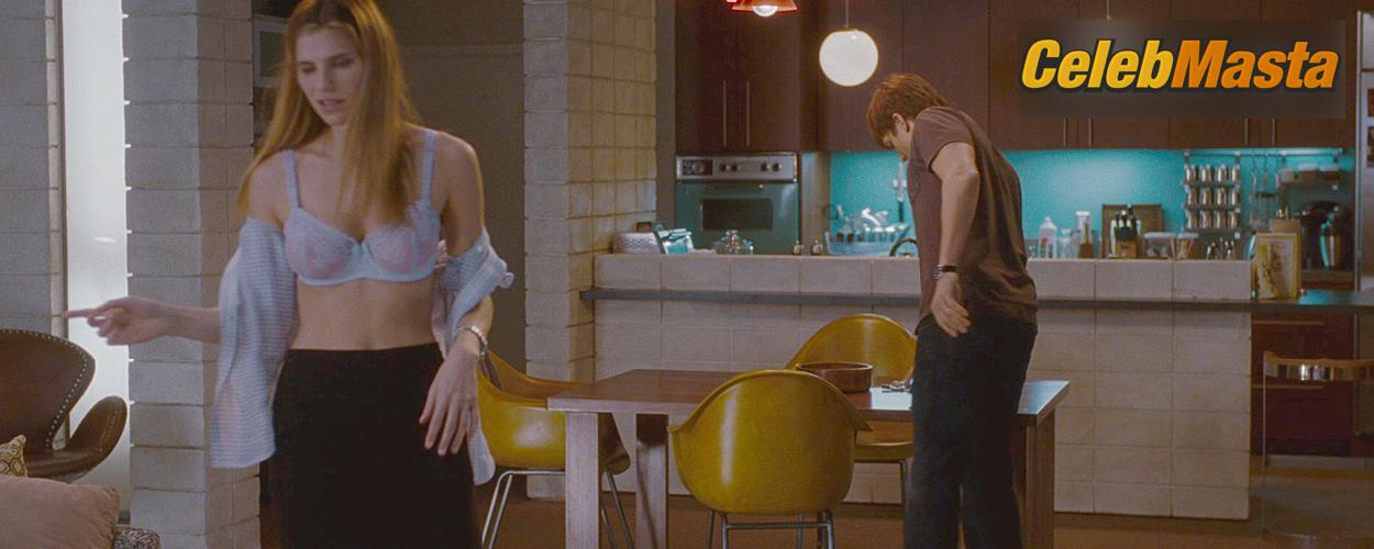Photo Gallery: Lake Bell in No Strings Attached photo 1