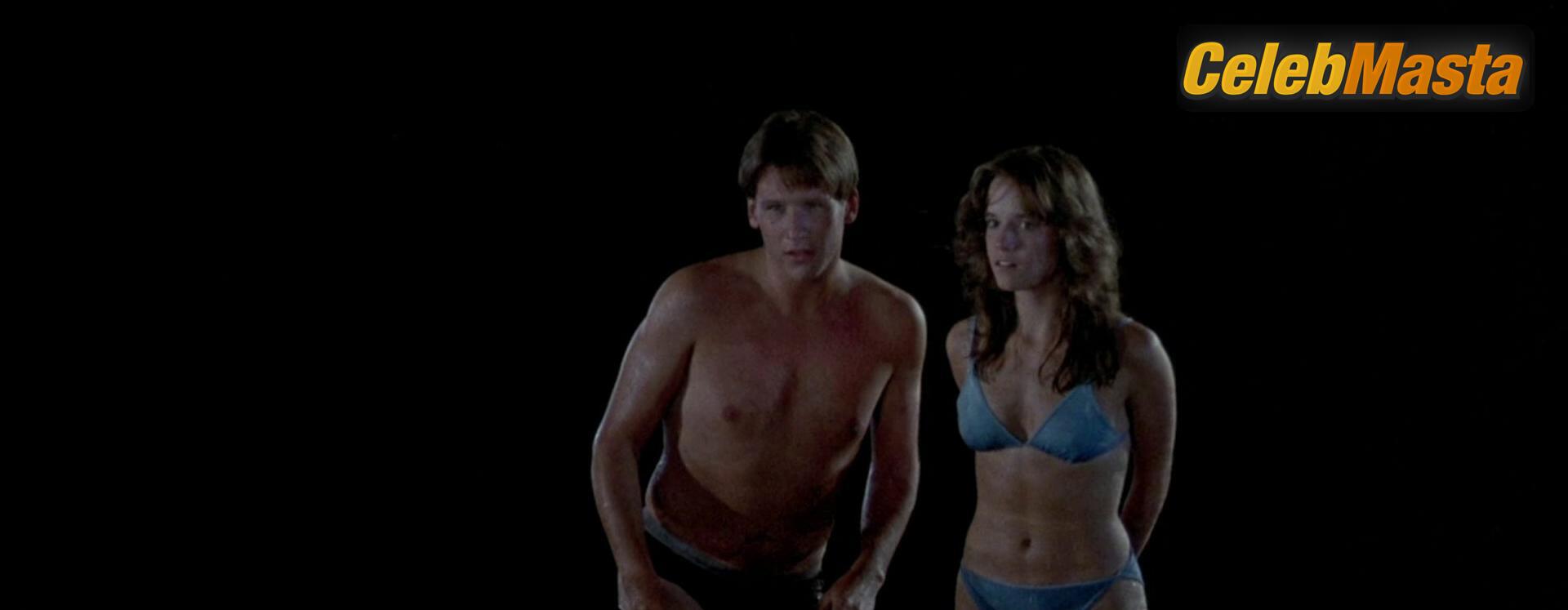Lea Thompson Photo Set from Jaws 3-d photo 2