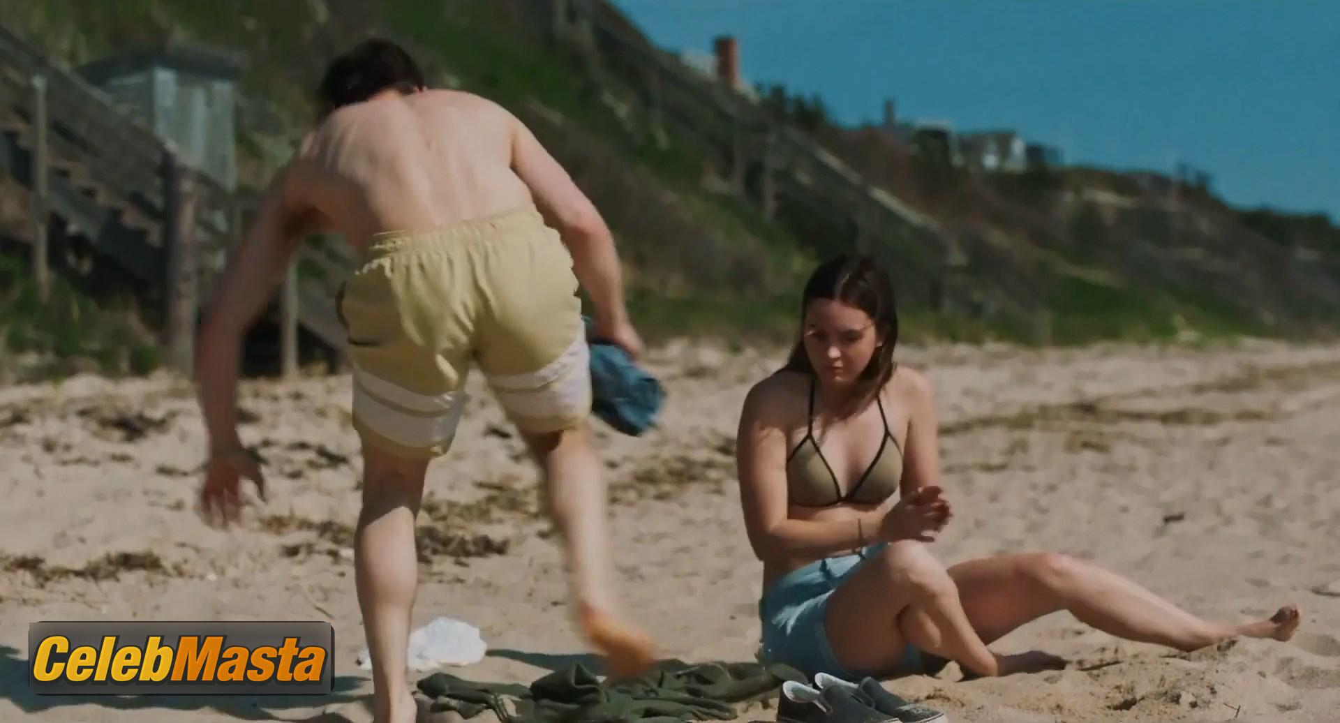 Liana Liberato Photo Set from The Beach House photo 3