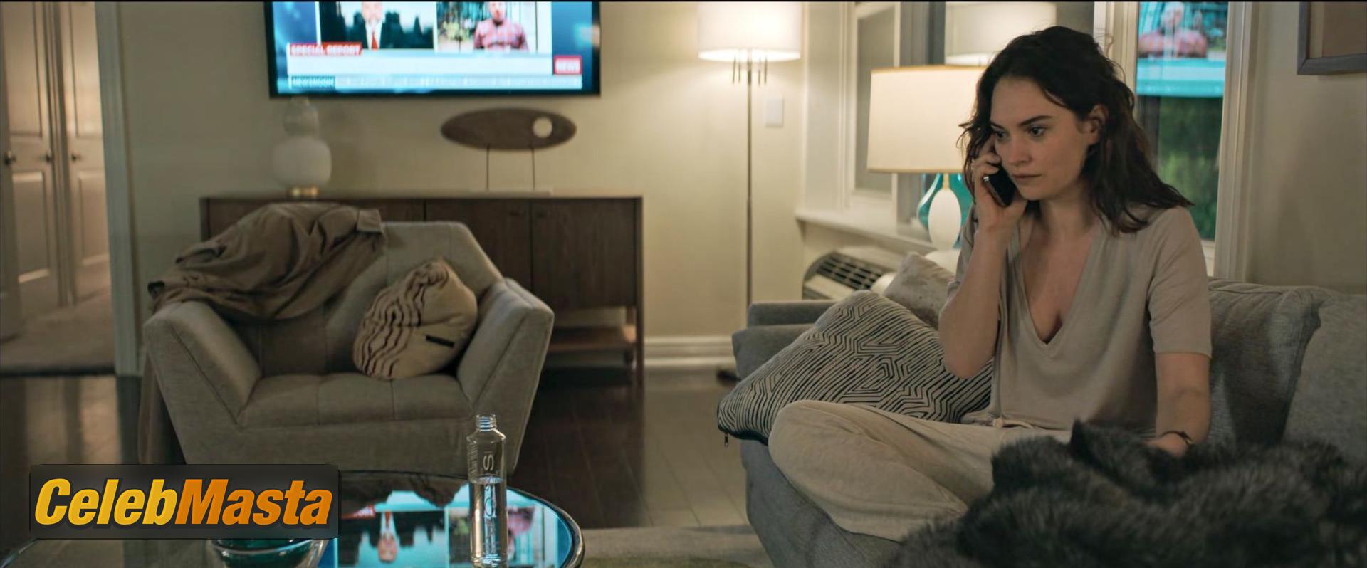 Photo Gallery: Lily James in Relay photo 1