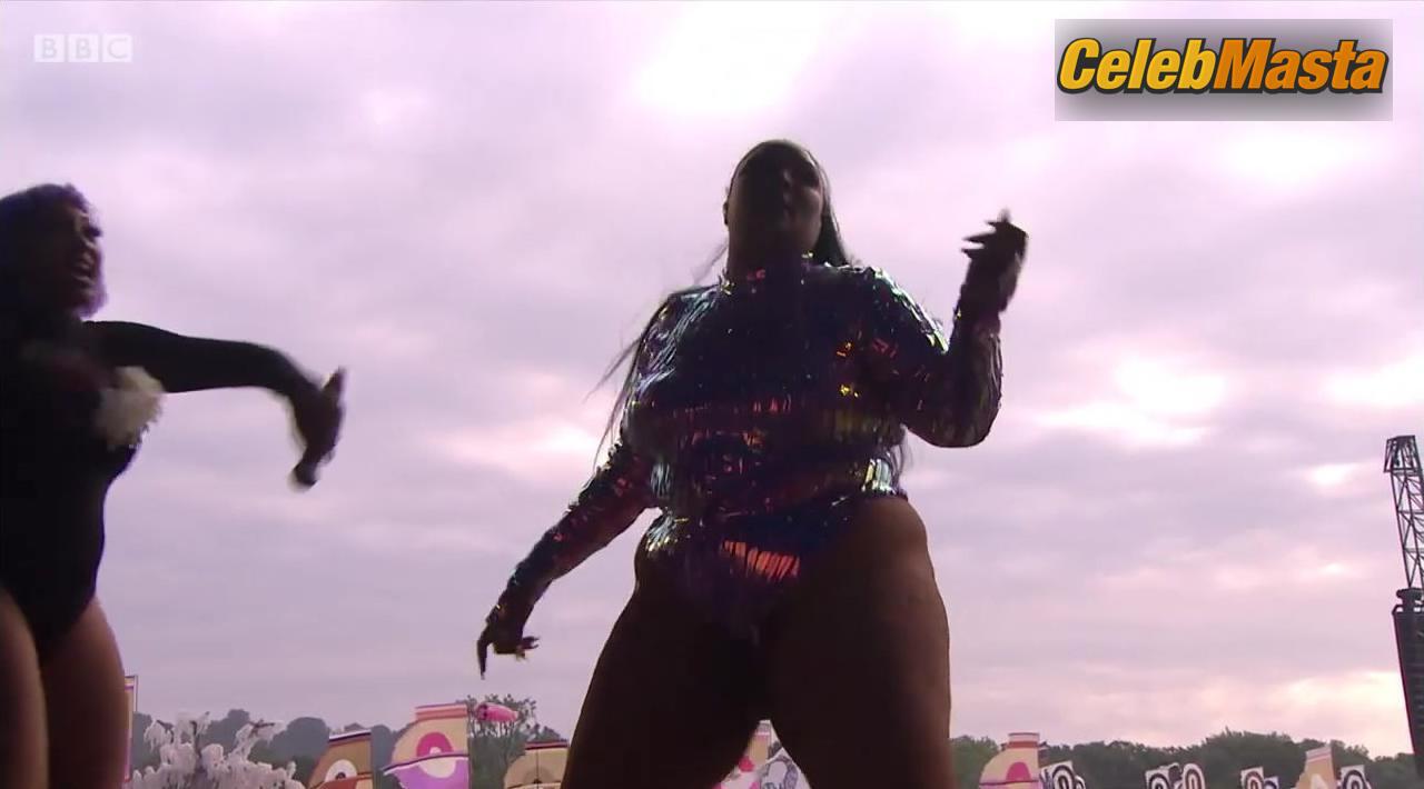 Lizzo Photos: Truth Hurts (live At Glastonbury 2019) photo 1