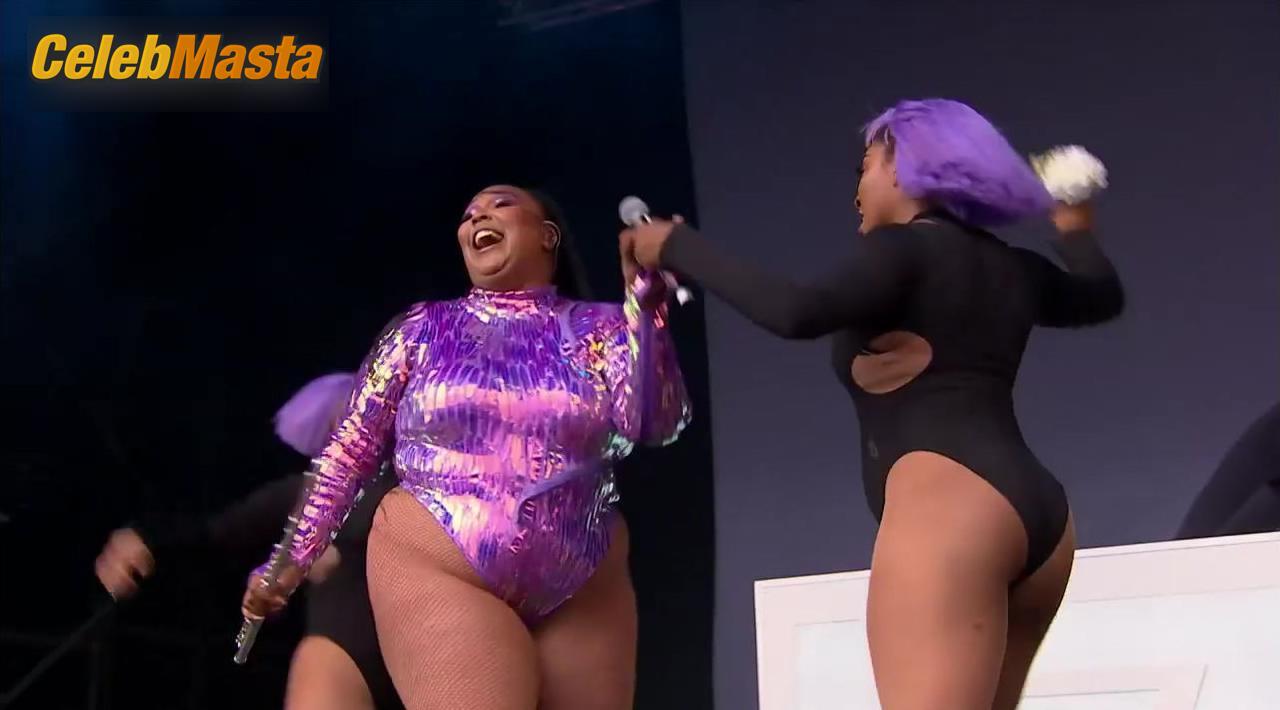 Lizzo Photos: Truth Hurts (live At Glastonbury 2019) photo 2