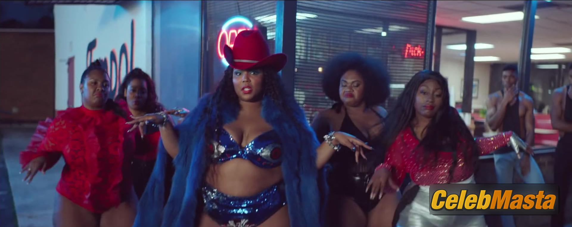 Lizzo Scene Photos Gallery from Tempo photo 2