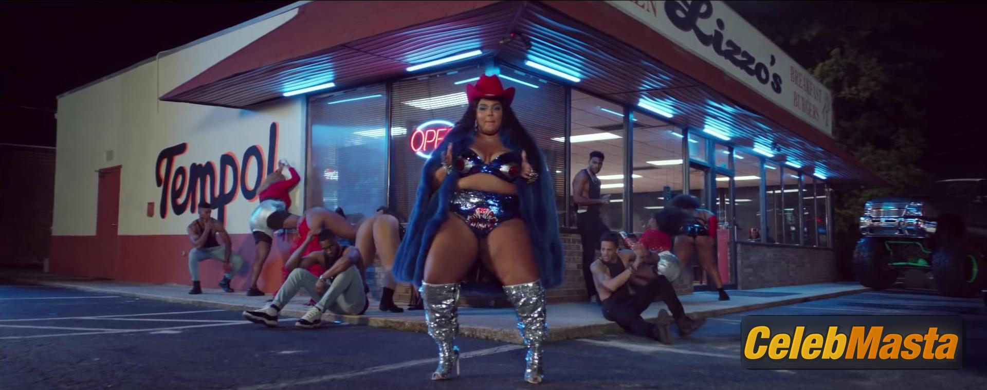 Lizzo Scene Photos Gallery from Tempo photo 3