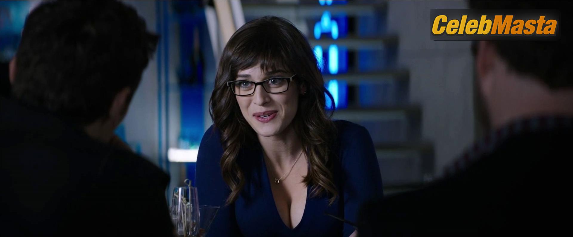 Lizzy Caplan Photos from The Interview photo 2