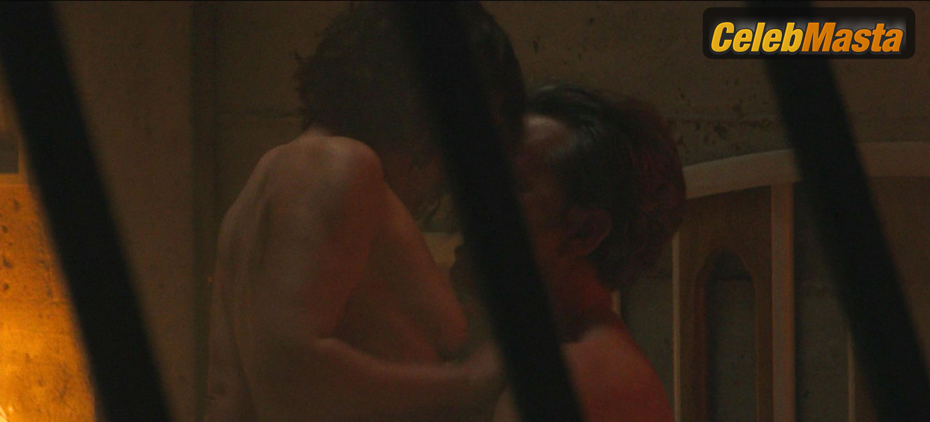Lizzy Caplan Photos from Fatal Attraction photo 1