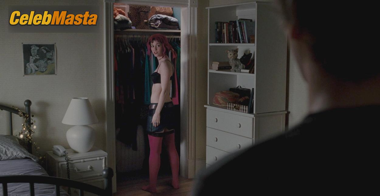 Mary Elizabeth Winstead Photo Set from Scott Pilgrim Vs. The World photo 1