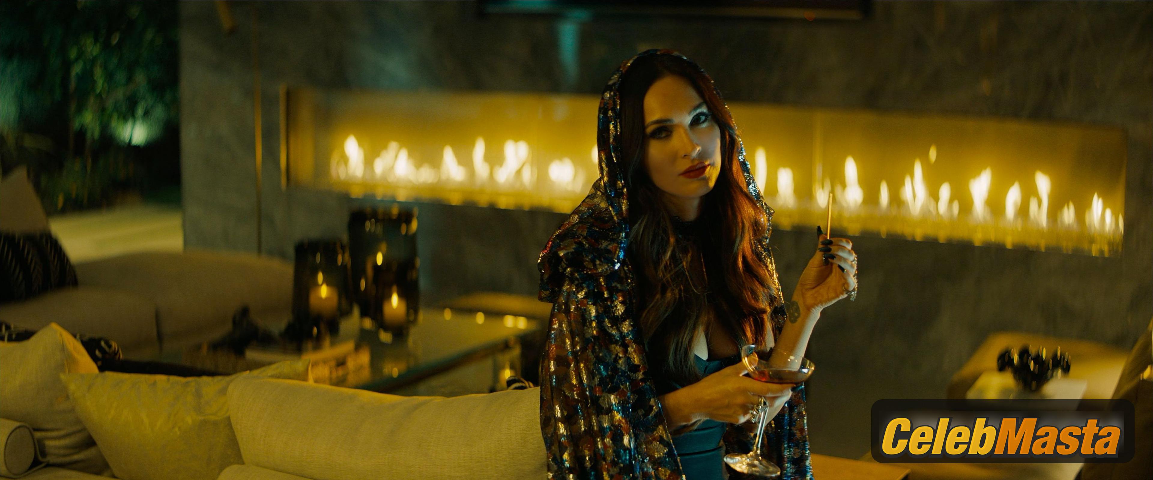 Megan Fox Photo Gallery from Night Teeth photo 1