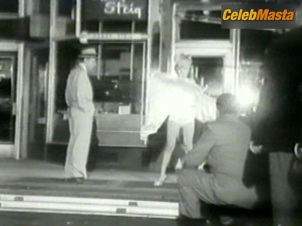 Marilyn Monroe Pics: The Mortal Goddess photo 1