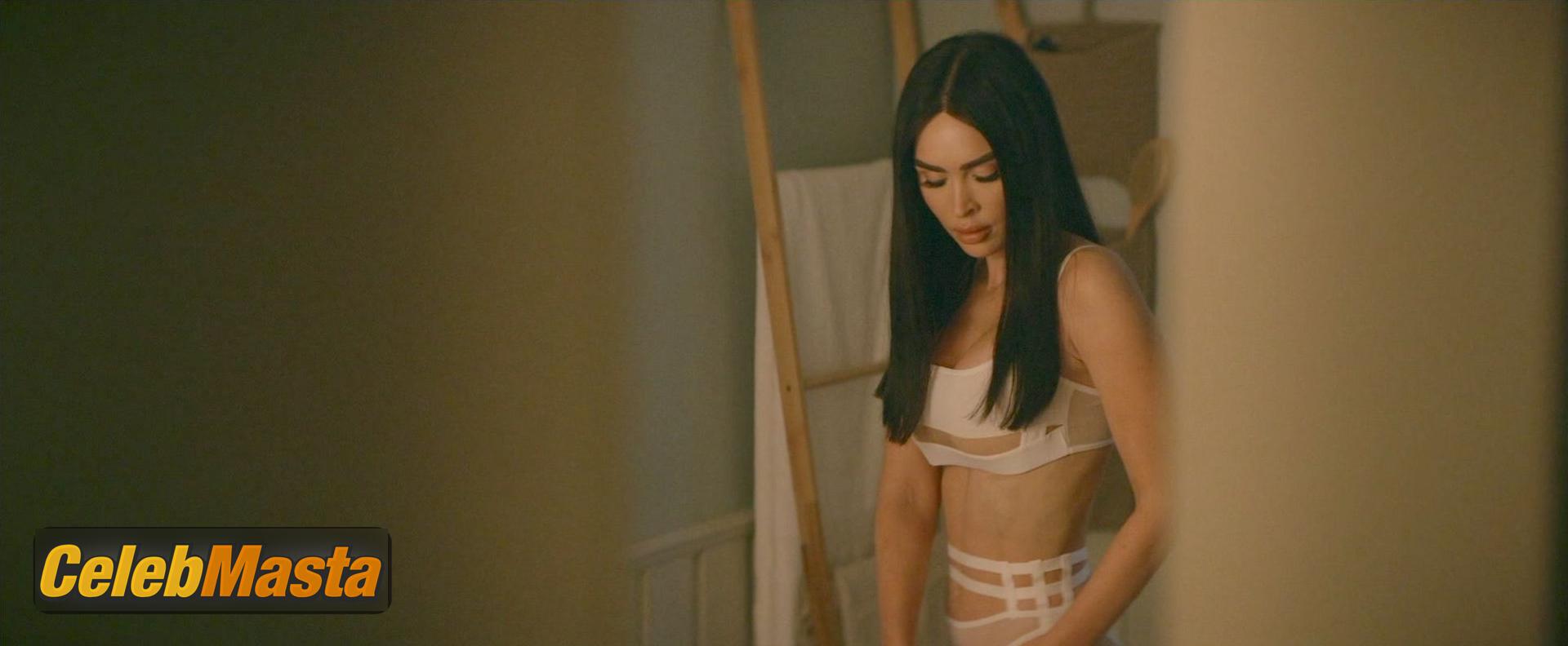 Photo Gallery: Megan Fox in Subservience photo 4