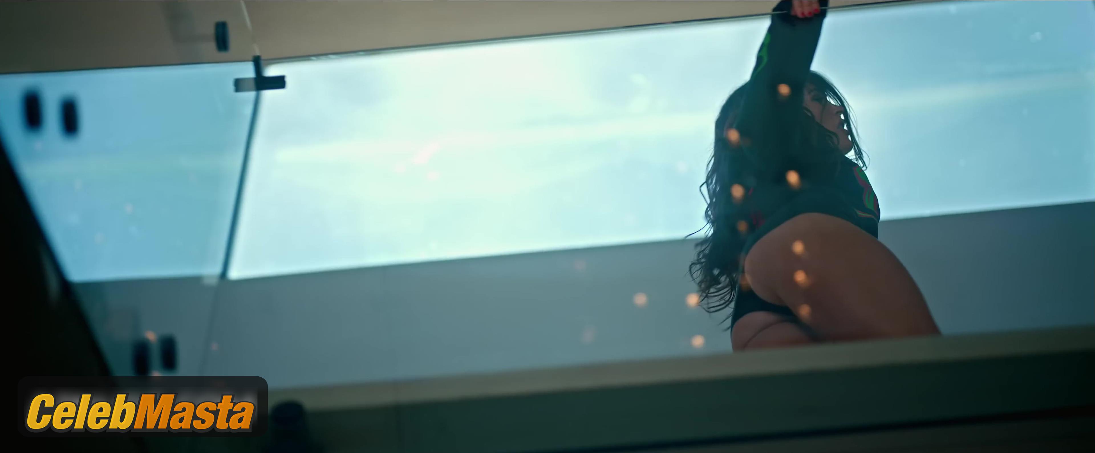Megan Fox Scene Photos Gallery from Bloody Valentine photo 2