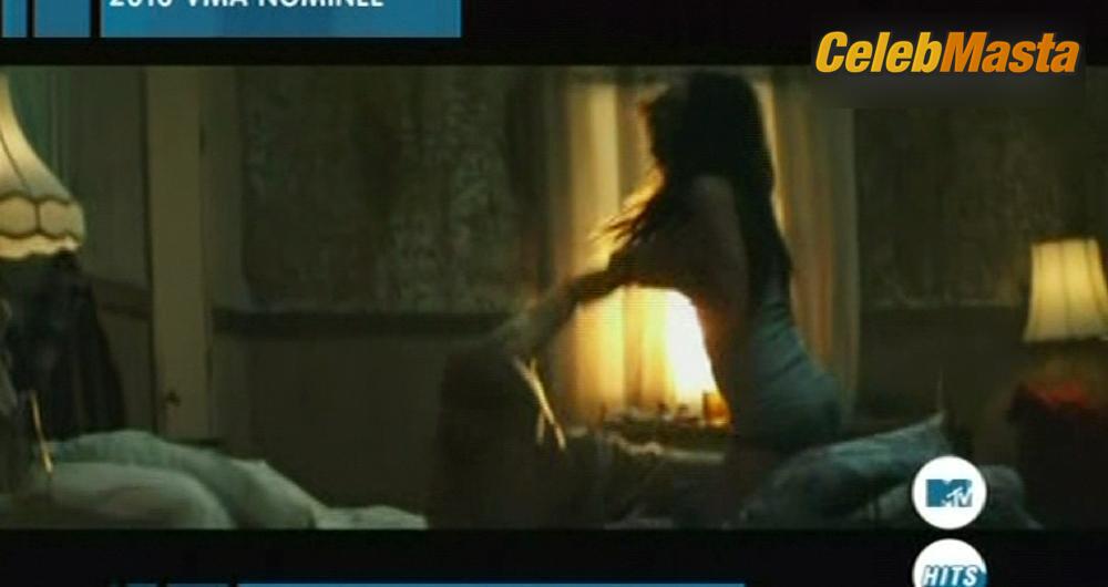 Megan Fox Photos from Eminem Love The Way You Lie photo 1