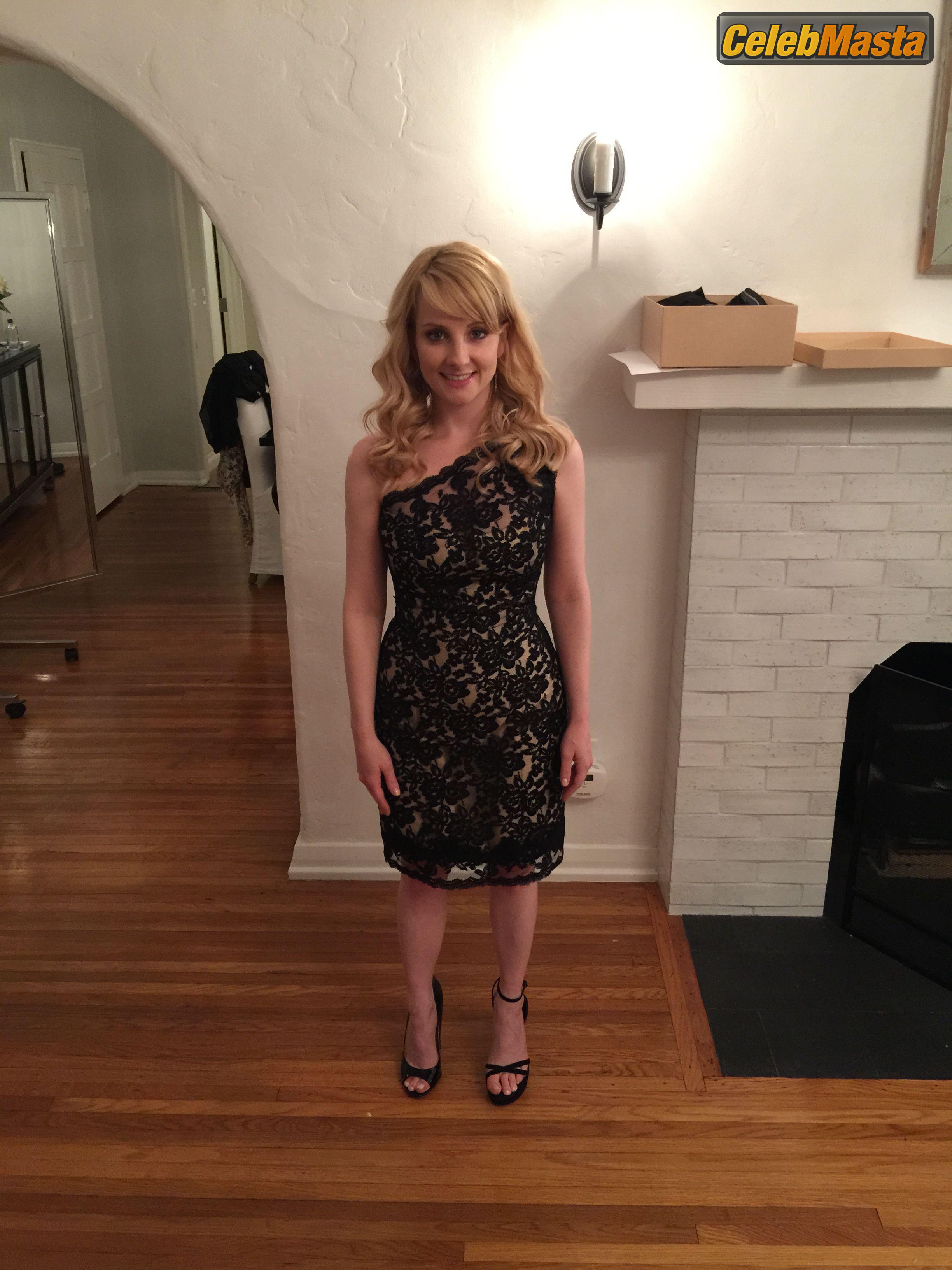 Melissa Rauch Photo Gallery: Sexy Non- Photos photo 2