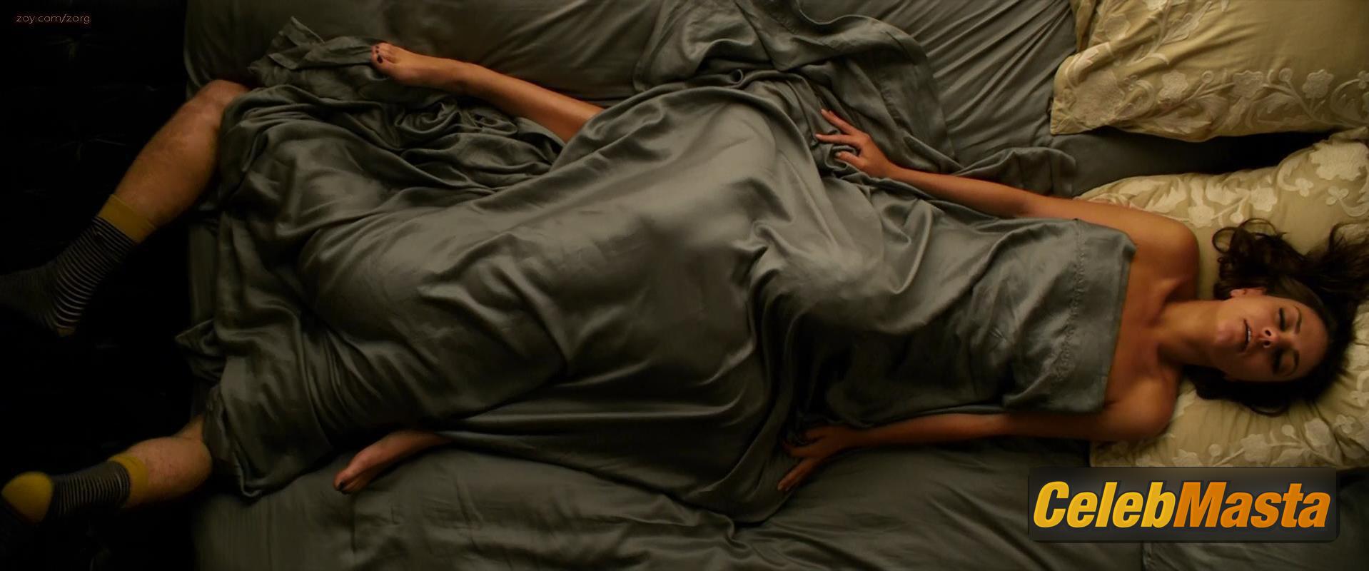 Mila Kunis Photo Collection from Friends With Benefits photo 1