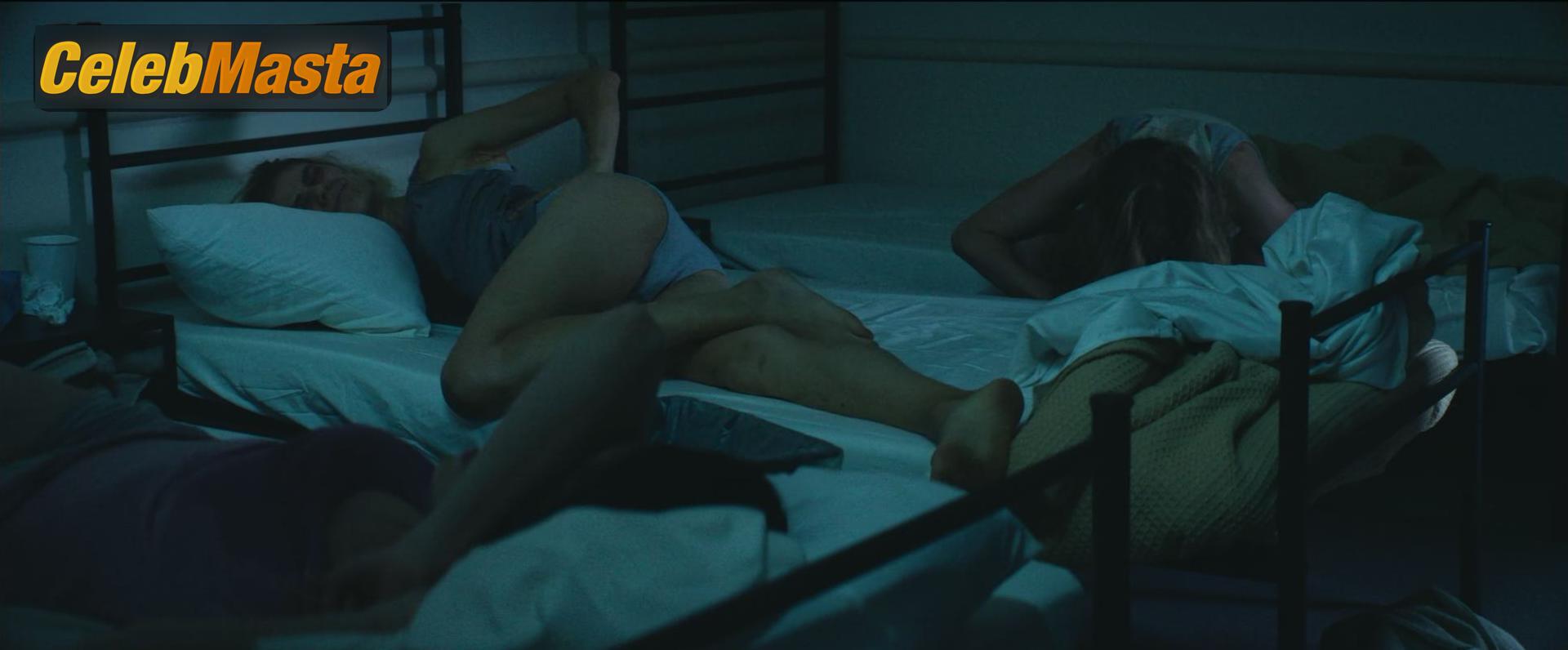 Mila Kunis Photo Gallery from Four Good Days photo 3