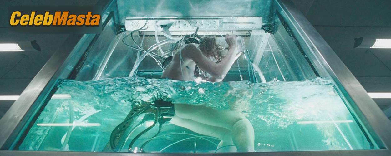 Milla Jovovich Scene Photos Gallery from Resident Evil Apocalypse photo 2