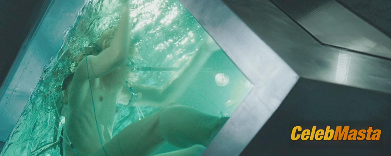 Milla Jovovich Scene Photos Gallery from Resident Evil Apocalypse photo 3