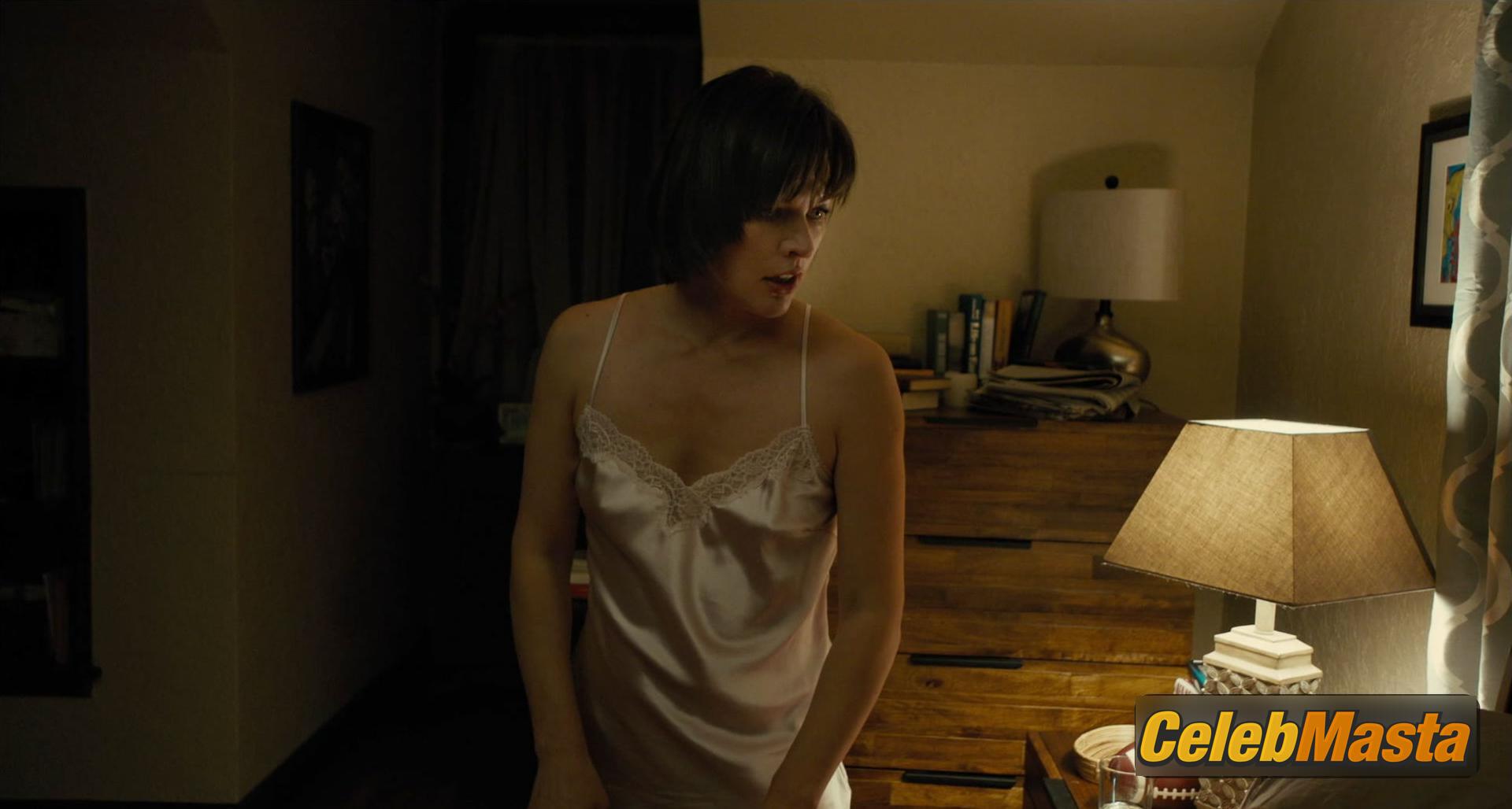 Milla Jovovich Photo Collection from Shock And Awe photo 3