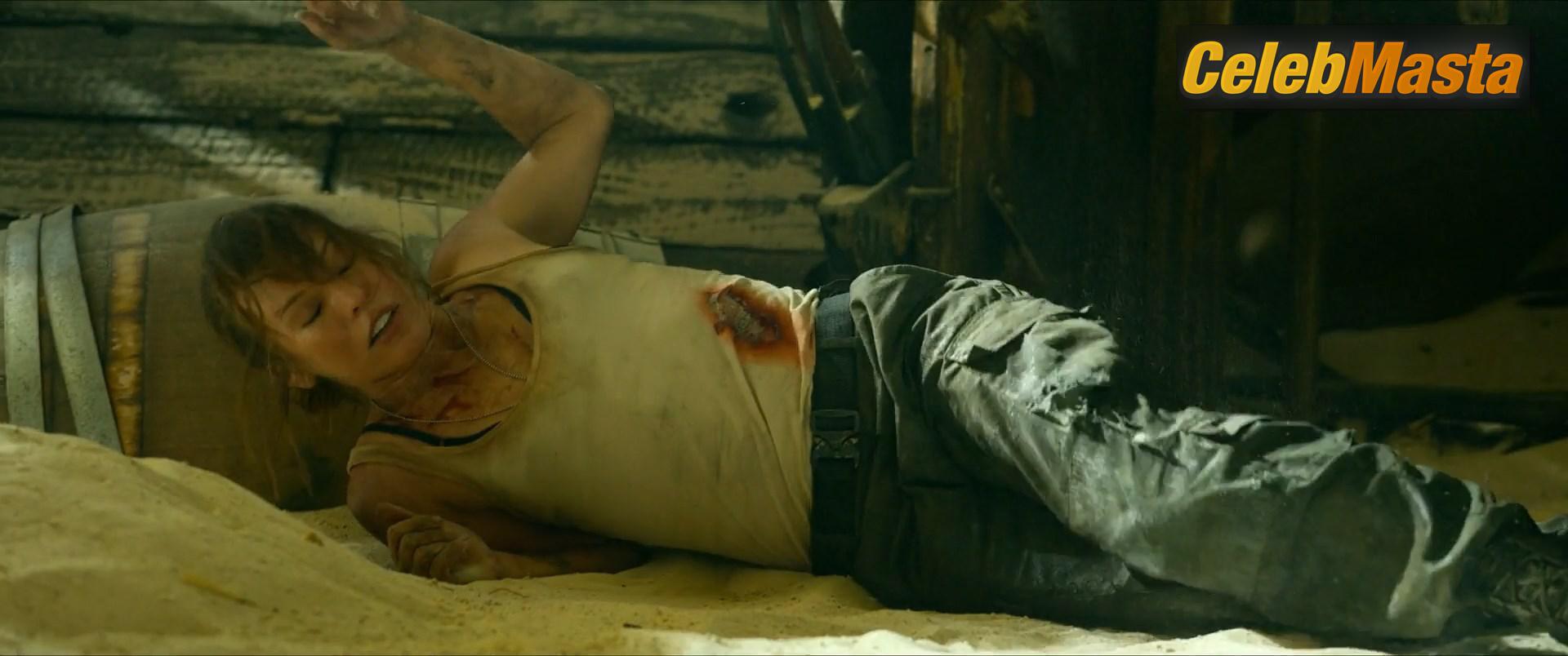 Milla Jovovich Photo Set from Monster Hunter photo 3