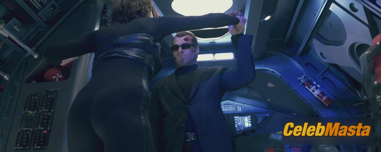 Milla Jovovich Scene Photos Gallery from Resident Evil Afterlife photo 3