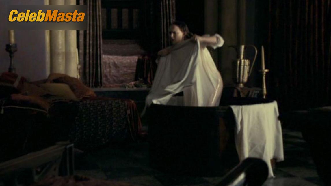 Natalie Portman Photos from The Other Boleyn Girl photo 4