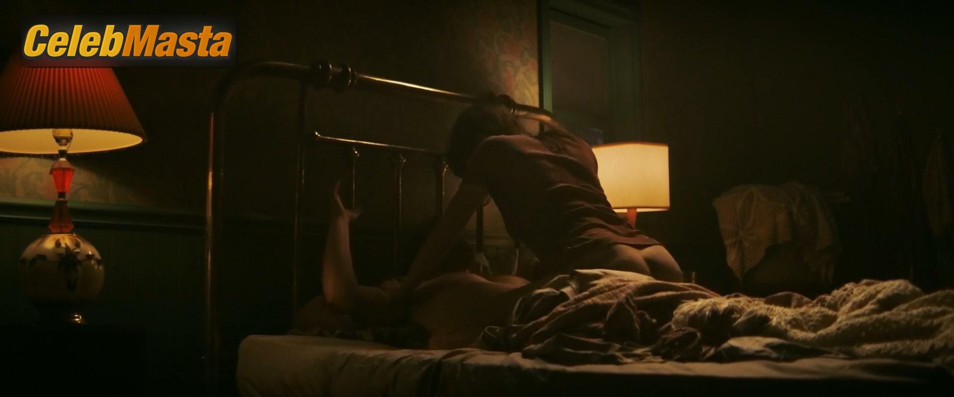 Naomi Watts Scene Photos Gallery from The Wolf Hour photo 3