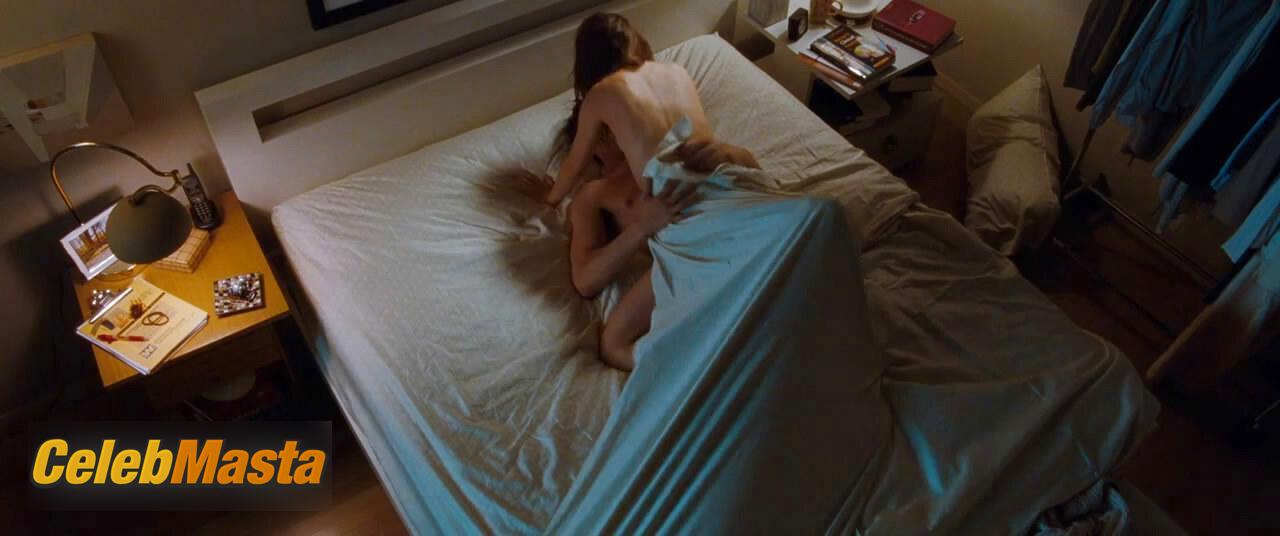 Natalie Portman Photo Collection from No Strings Attached photo 2