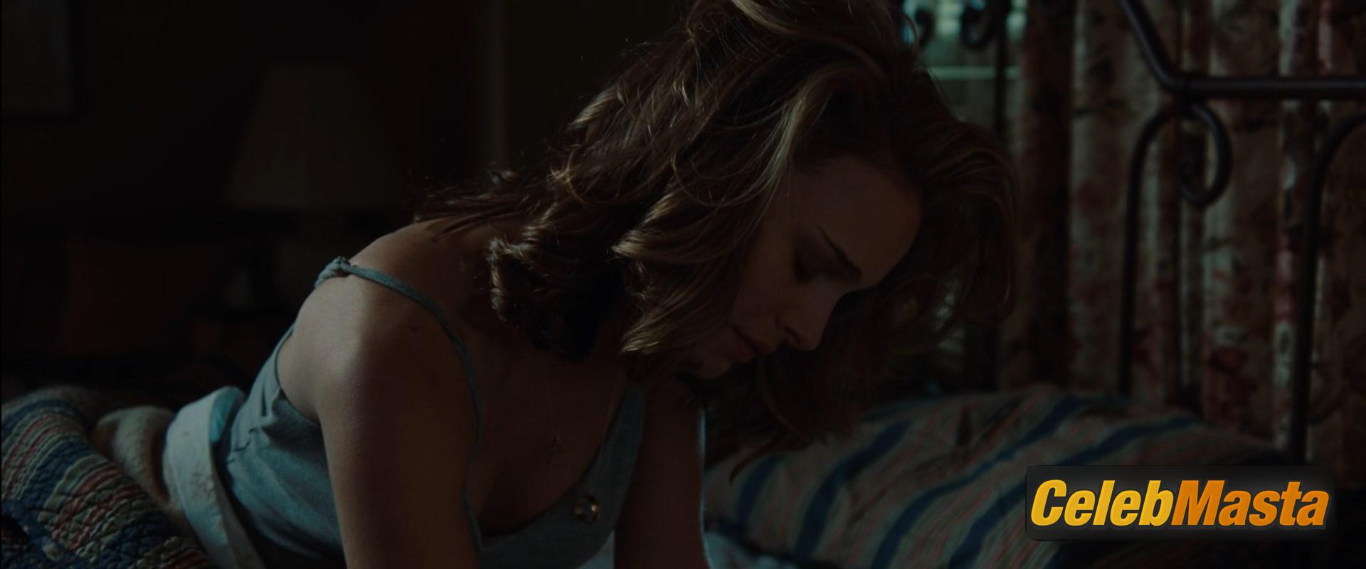 Natalie Portman Photo Set from Brothers photo 1