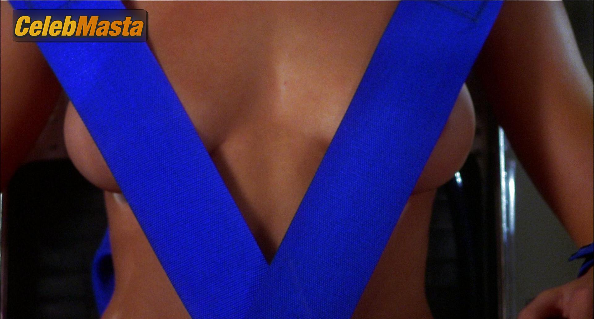 Photo Gallery: Natasha Henstridge in Species Ii photo 4