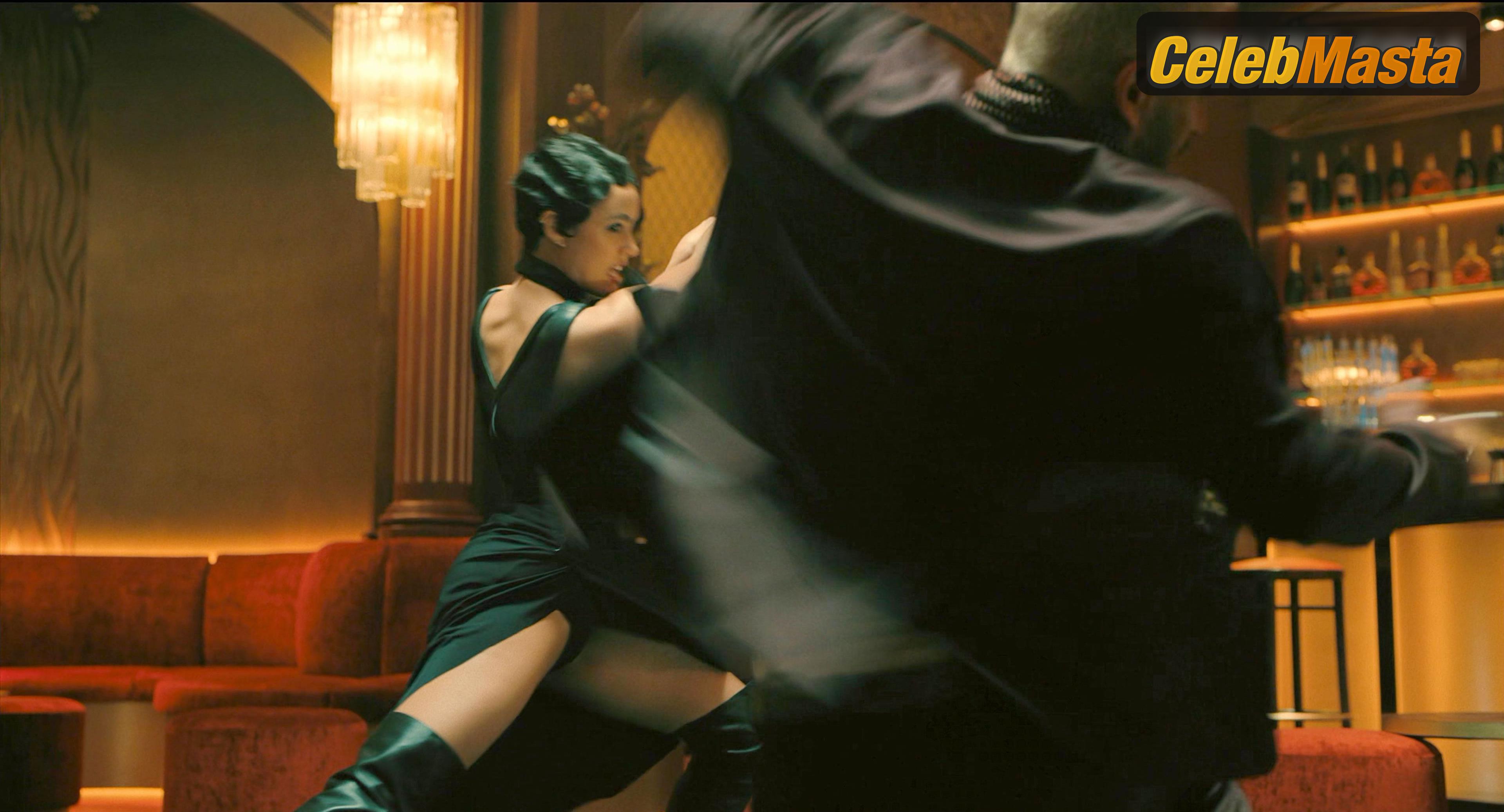 Photo Gallery: Nathalie Emmanuel in The Killer photo 3