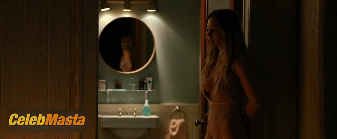 Natasha Liu Bordizzo Photo Collection from The Voyeurs (2021) photo 3