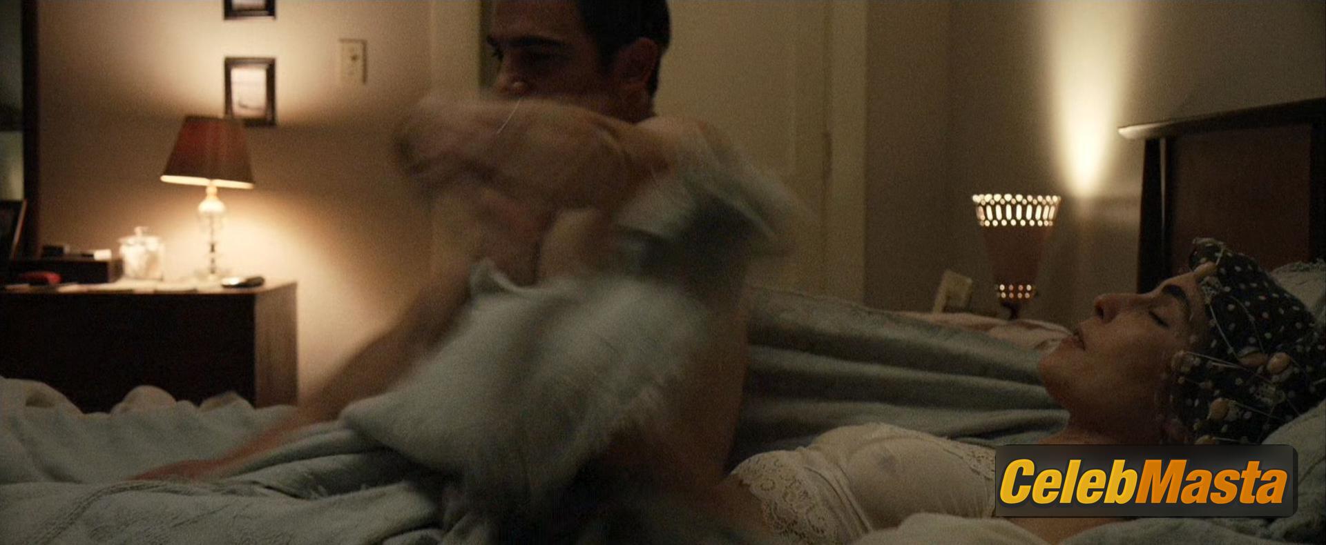 Noomi Rapace Photo Gallery from The Secrets We Keep photo 1