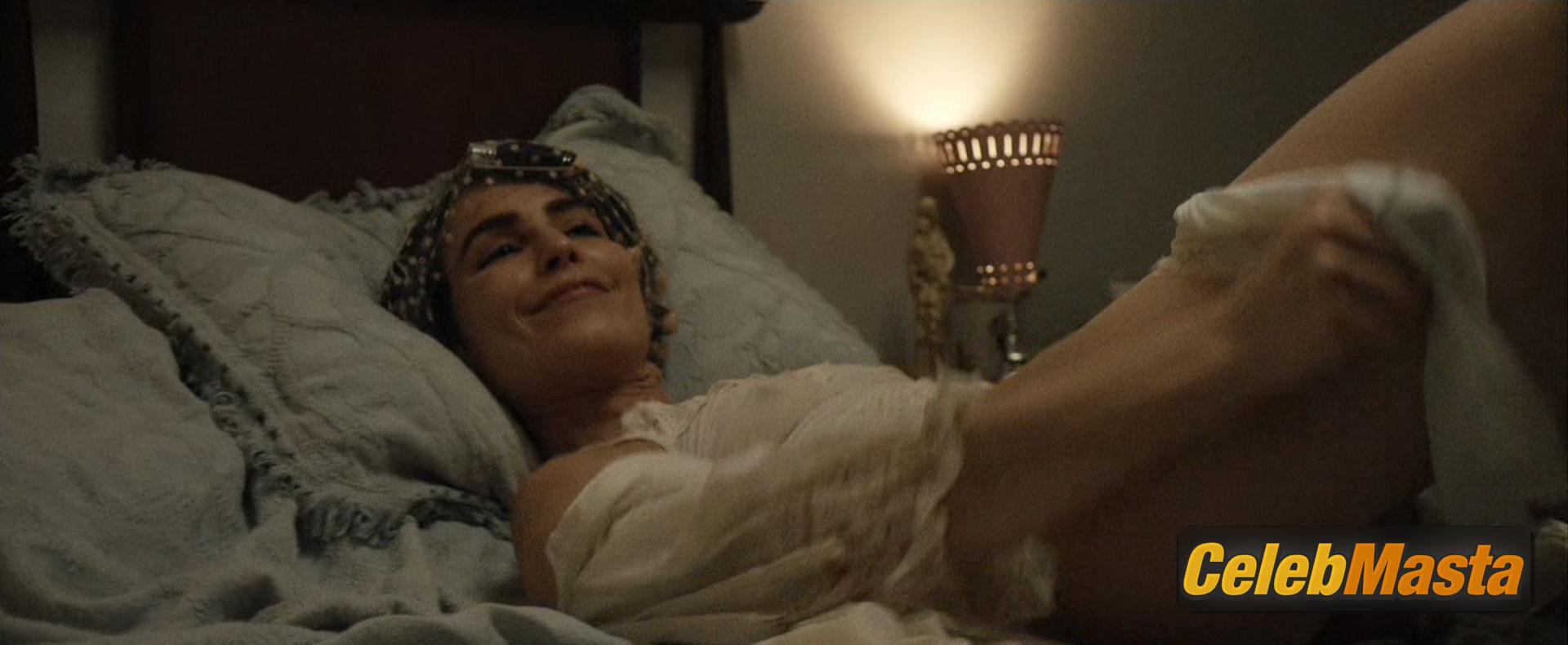 Noomi Rapace Photo Gallery from The Secrets We Keep photo 4