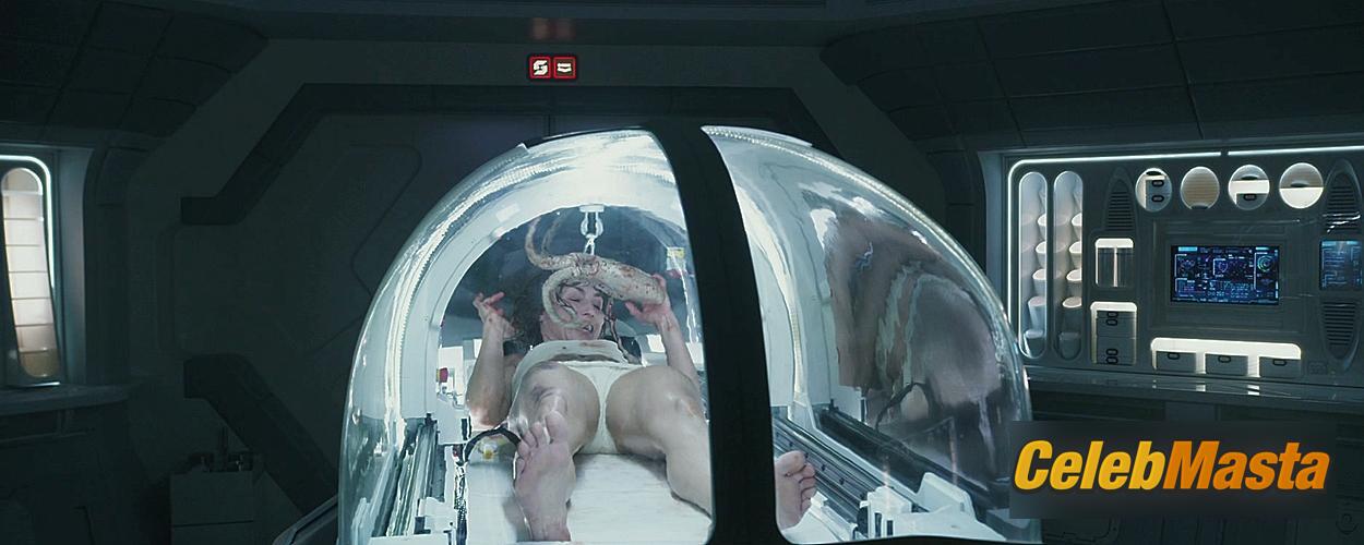 Noomi Rapace Scene Photos Gallery from Prometheus photo 4