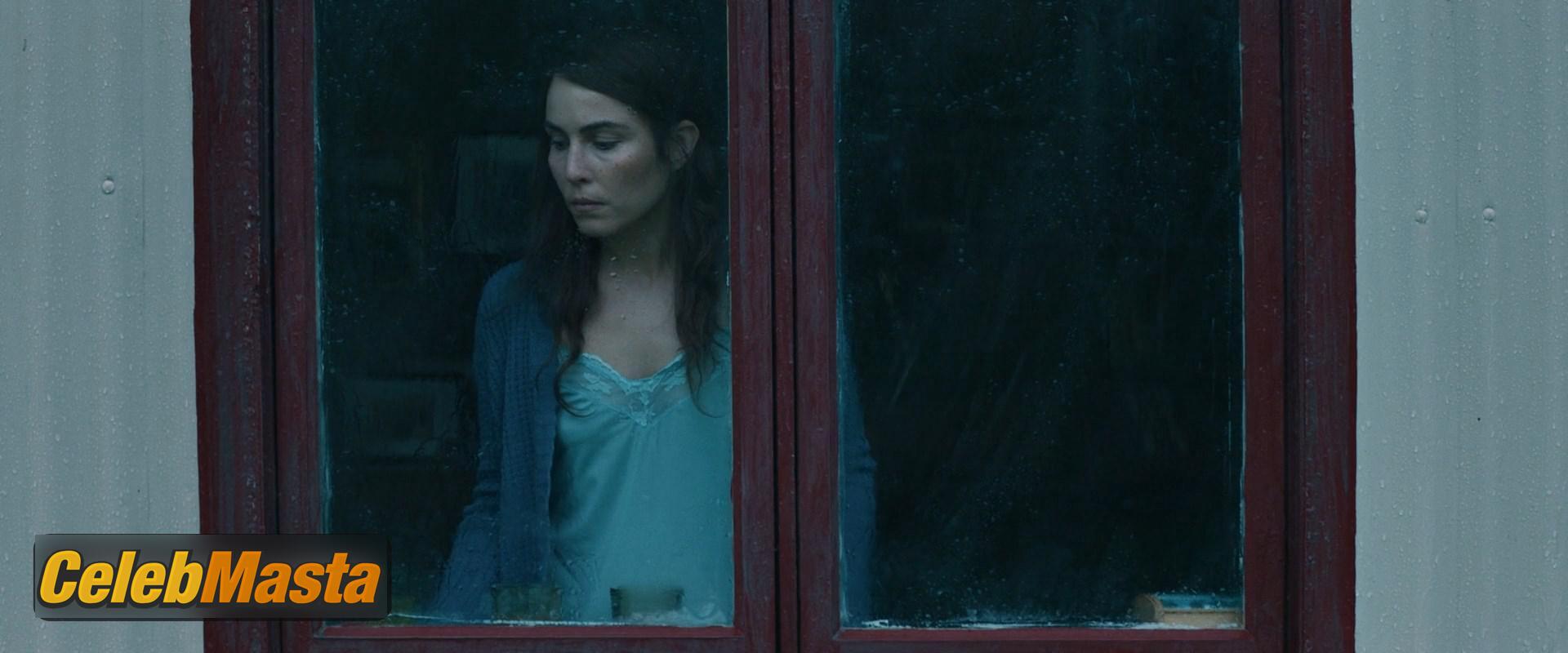 Photo Gallery: Noomi Rapace in Lamb photo 2